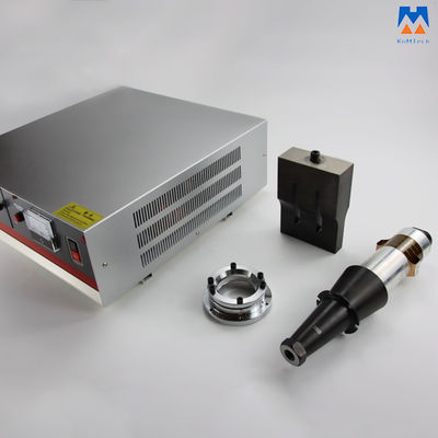 Soldadora ultrasónica 2.6KW con el transductor y el cuerno del generador
