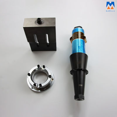 sistema continuo de la soldadura ultrasónica del generador ultrasónico 2600W con el transductor y el cuerno del generador