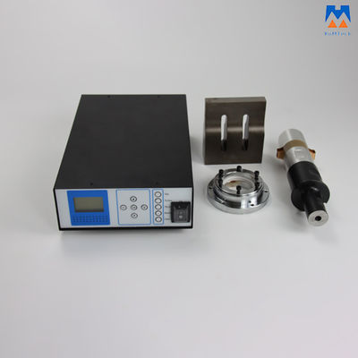 piezas ultrasónicas de la soldadora 20KHz con el transductor y el cuerno del generador
