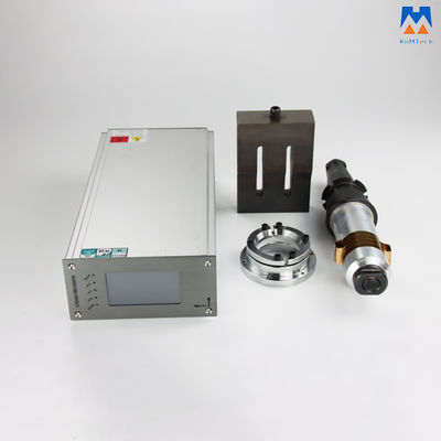 Soldadora de la mascarilla N95 con el reborde ultrasónico del cuerno del transductor del generador