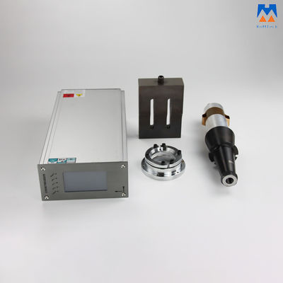 Soldadora de la mascarilla N95 con el reborde ultrasónico del cuerno del transductor del generador